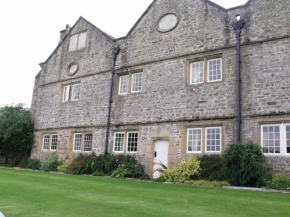 Braithwaite Hall Bed & Breakfast